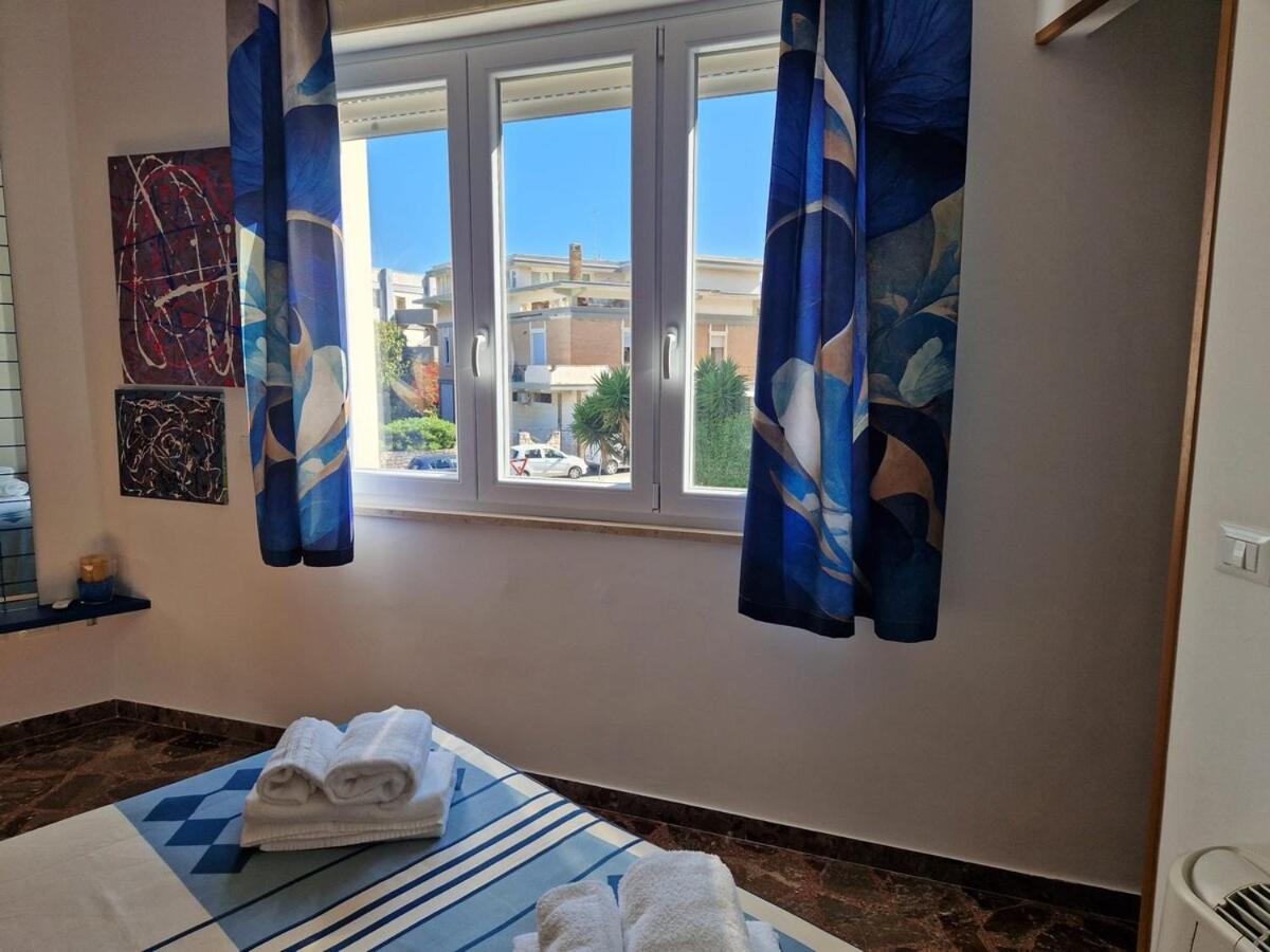 Апартаменты Domus Divina & Domus Elegans Fronte Mare Монополи Экстерьер фото